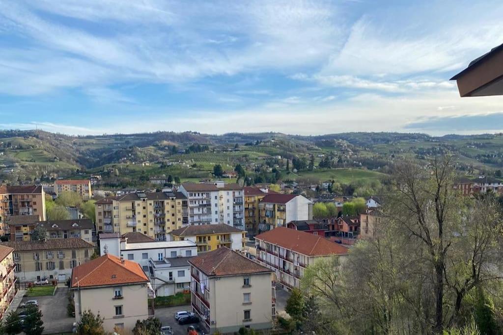Bella Vista Apartment Canelli Bagian luar foto